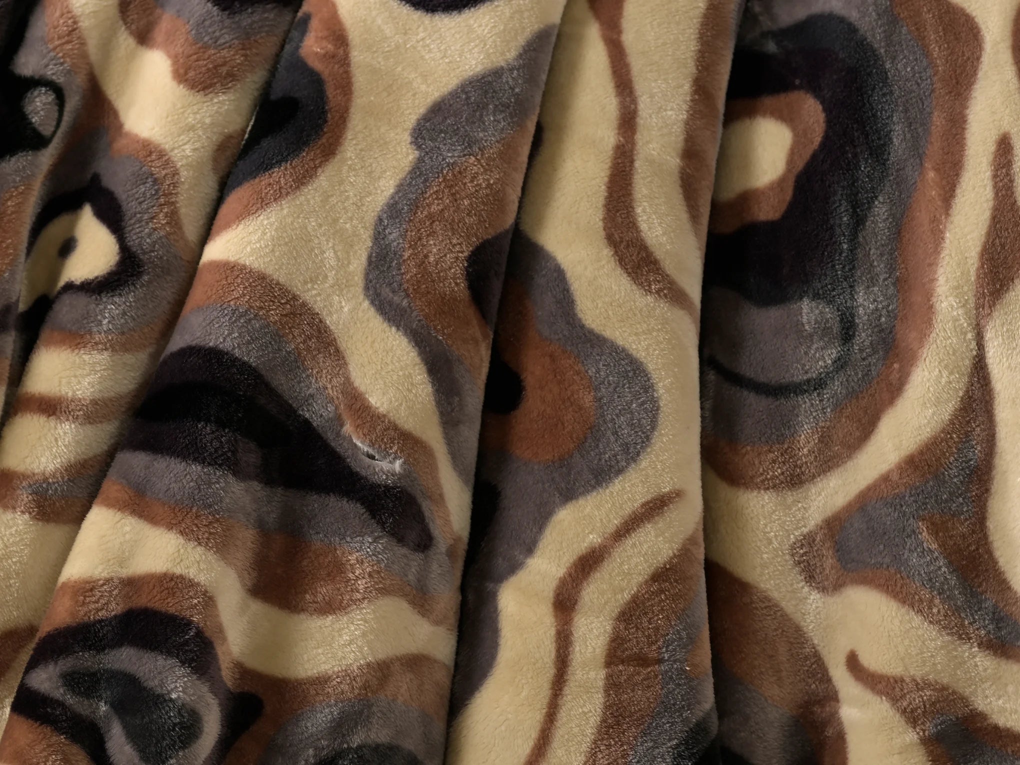 PREMIUM AC BLANKET - PRINGLE COLL