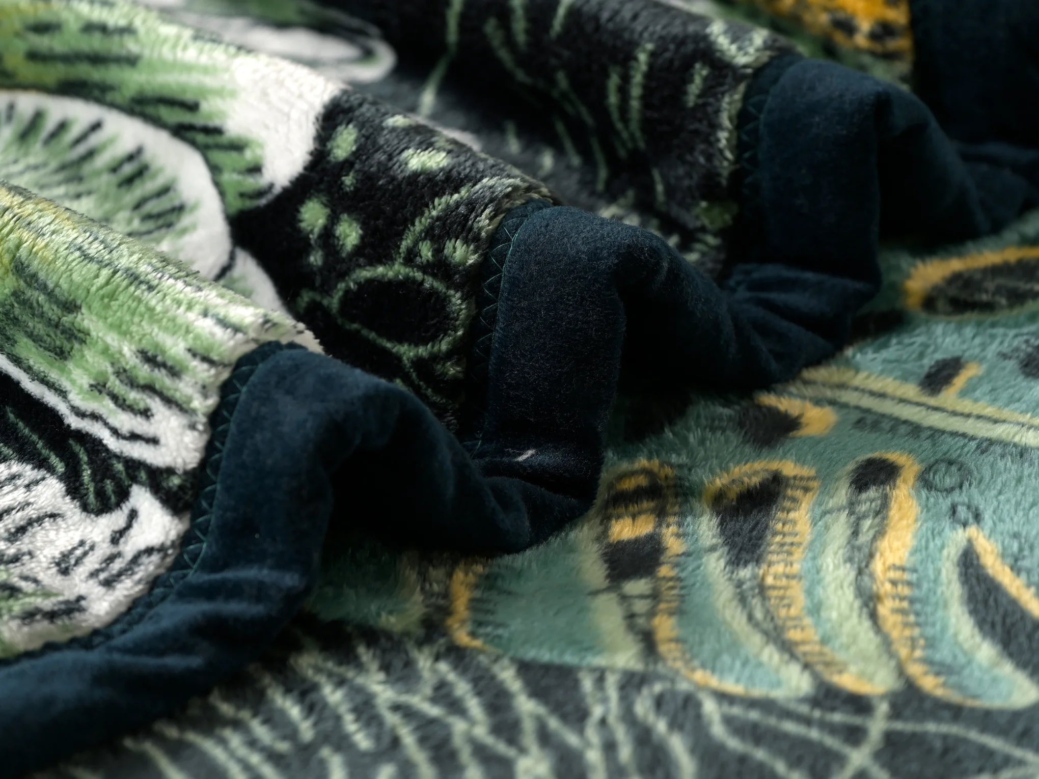 PREMIUM AC BLANKET - PRINGLE COLL