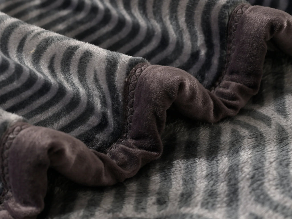 PREMIUM AC BLANKET - PRINGLE COLL